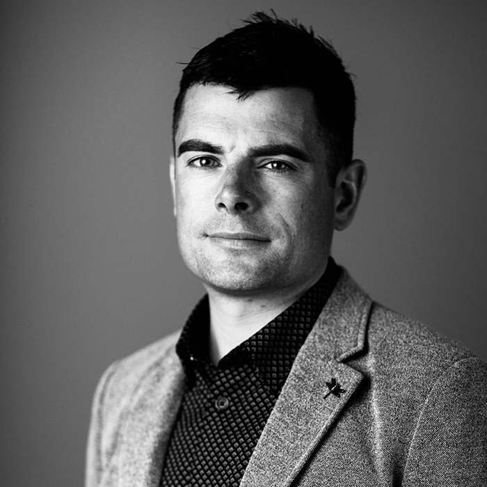 Looney joins Bragg as CCO