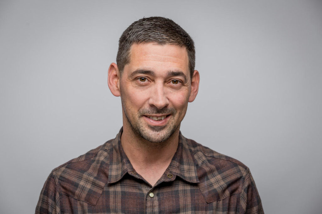 Colin Murray announces new podcast series where every question is left to a game of chance