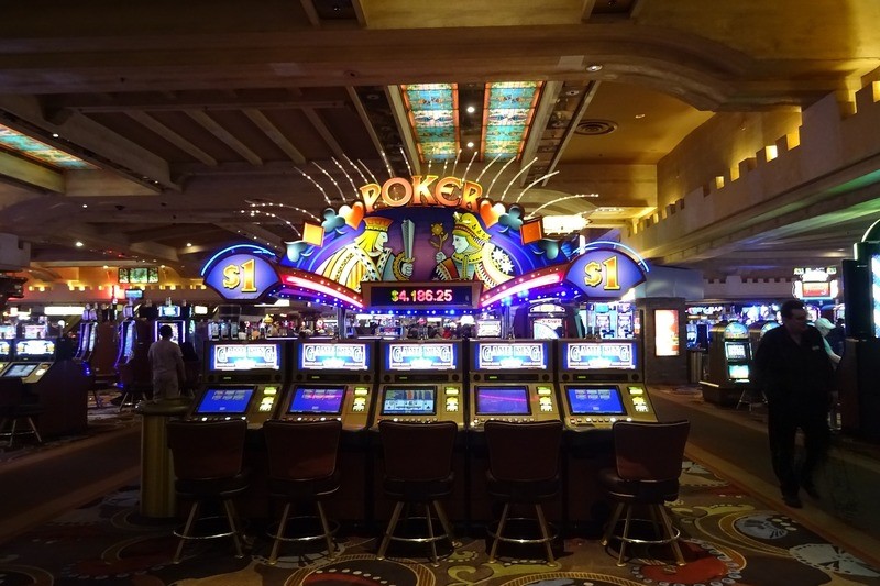 Why Are Hybrid Casino Games Becoming So Popular?