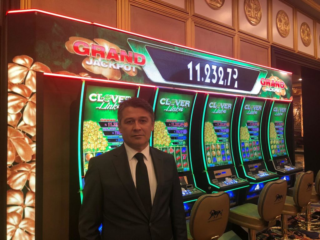 Record-breaking Clover Link installation at Les Ambassadeurs Casino in Northern Cyprus